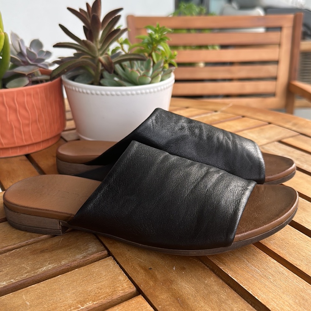 BUENO black leather slide sandals (37) ✨ - Picture 3 of 6